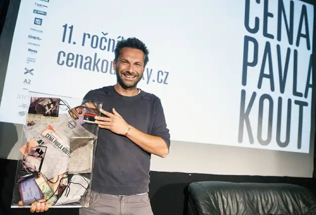 Cenu Pavla Kouteckého získal 5 October a Backstage