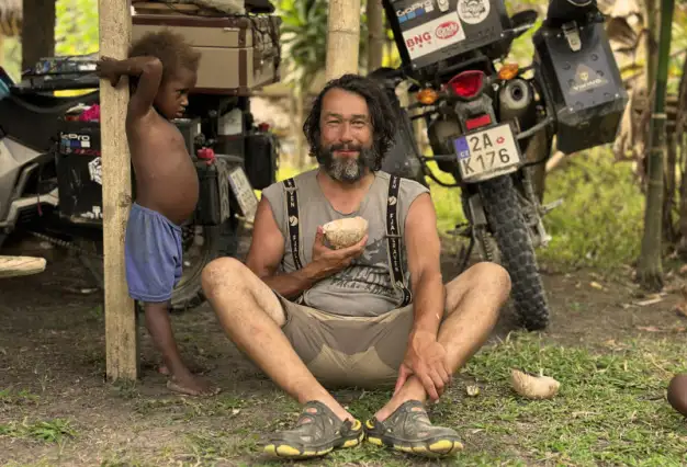 Vandráci na ostrově lidojedů