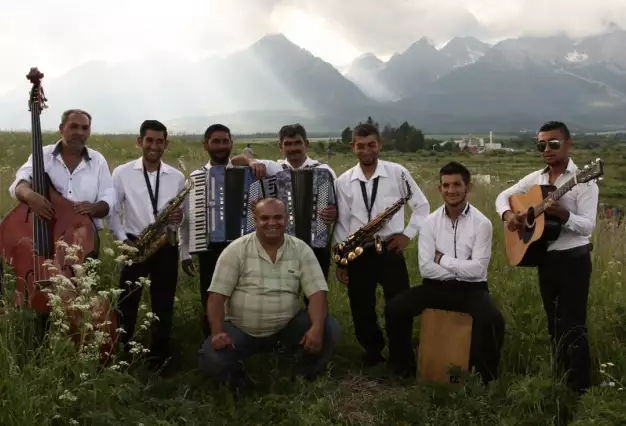 Čtyři české filmy soutěží na FIPADOC 2021